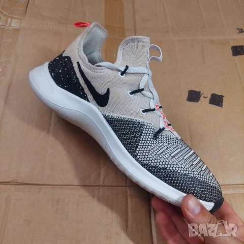маратонки Nike Free TR8 номер 43 , снимка 10 - Маратонки - 50633916