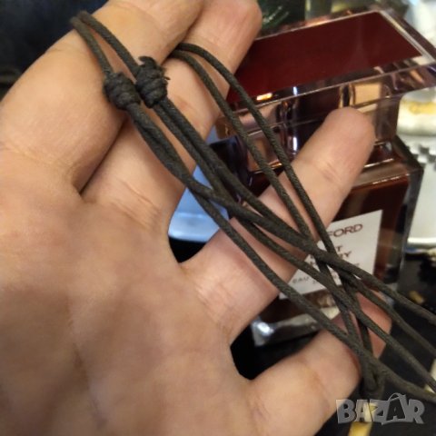 намалена Ретро медальон слонова кост и естествена кожена връв от 40 те , снимка 4 - Колиета, медальони, синджири - 39077128