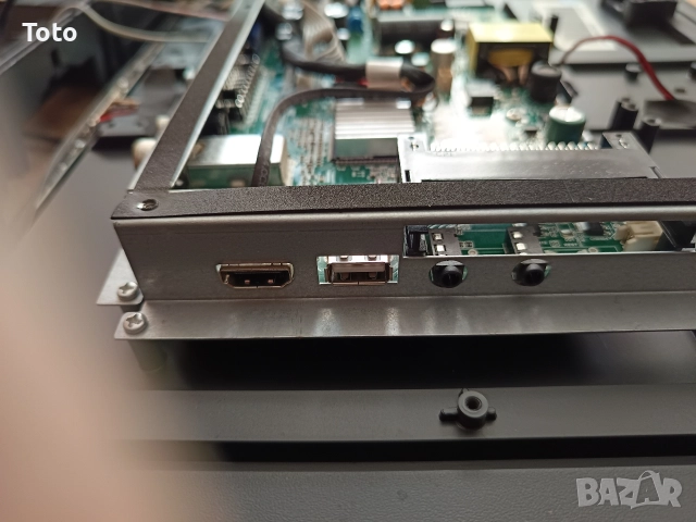 Телевизор Crown 28'', снимка 6 - Телевизори - 52928361