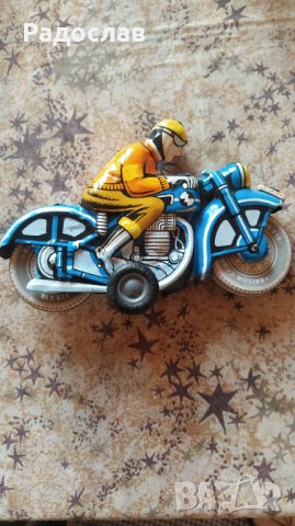 стара ламаринена играчка Моторист , снимка 1 - Коли, камиони, мотори, писти - 40763050