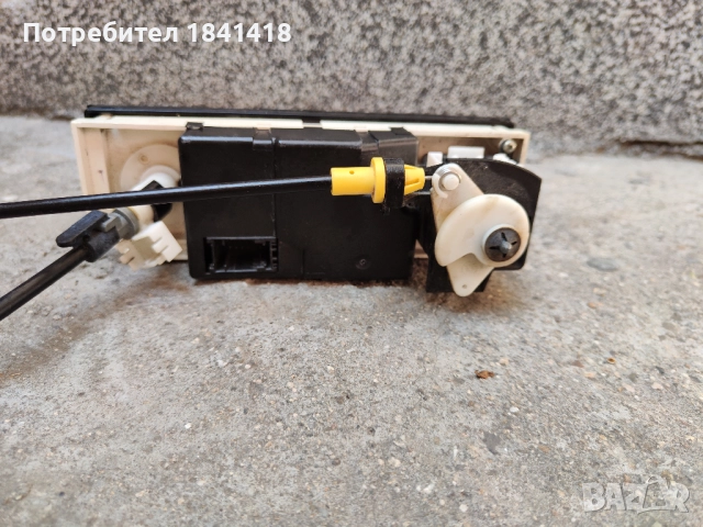 Централна конзола/ барче и панел климатик/ парно БМВ Е36/ BMW Е36, снимка 15 - Части - 51597908