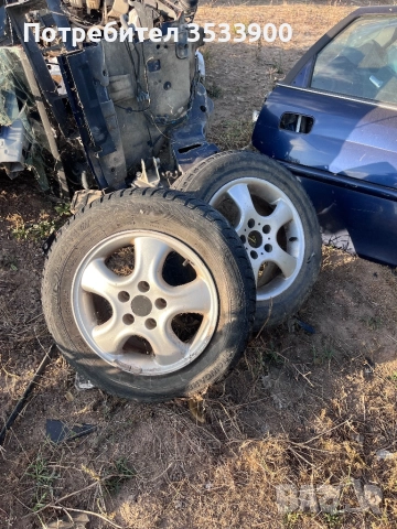 Ауди 80 -за части !!! 1.8 бензин , снимка 5 - Автомобили и джипове - 51727631