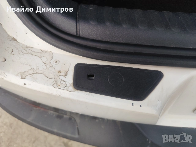 VW Tiguan 2,0tdi 140kc. 2011г., снимка 12 - Автомобили и джипове - 53476928