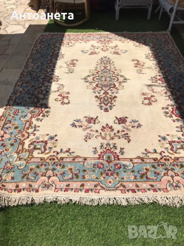 Ирански килим, снимка 3 - Килими - 43935777
