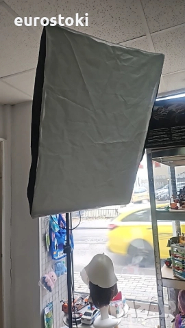 Софтбокс комплект за непрекъсната светлина 70x50cm за фото студио с 1 дифузионен филтър и регулируем, снимка 4 - Светкавици, студийно осветление - 52136093