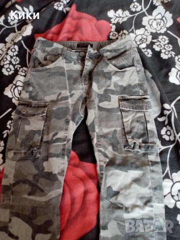 Камуфлажен спортен панталон
