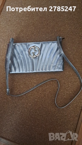 Дамска сребърна чанта, снимка 4 - Чанти - 53483590