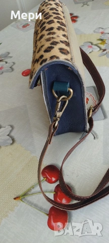 Дамска чанта естествена кожа, снимка 3 - Чанти - 53582449