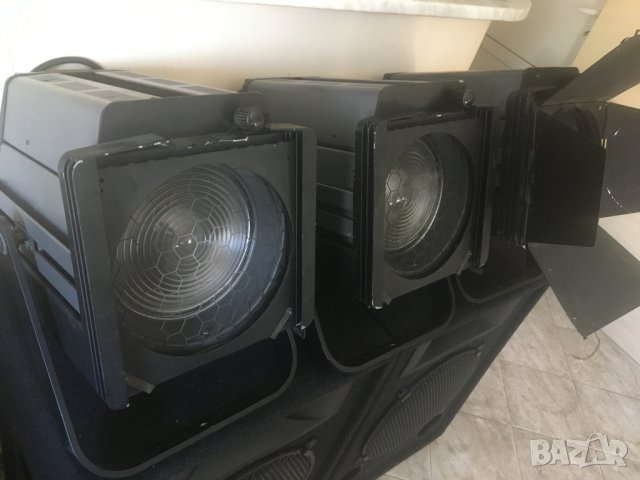 Театрални прожектори 2 kw, снимка 3 - Други - 30727733