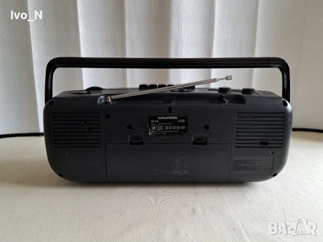 Радио касетофон Grundig RR 300., снимка 5 - Радиокасетофони, транзистори - 53285972