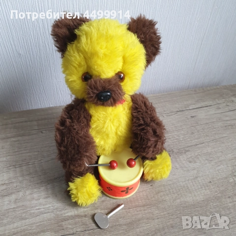 Плюшена играчка от 60-те години