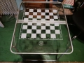 Шах. Маса с стъклен плот и дървени фигурки., снимка 5