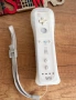 Wii Оригинален контролер + оригинално силиконово протекторче, снимка 1
