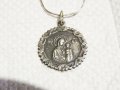 Сребърно синджирче със сребърен медальон Дева Мария, богородица с младенеца сребро, снимка 2