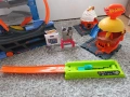 Детска писта Hot Wheels с аксесоари, снимка 1