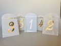 Табели с номер на маса, тейбъл картички, малки подаръци за гости, снимка 18