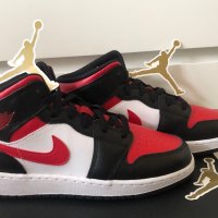 Маратонки оригинални NIKE AIR JORDAN 1 MID BRED TOE WHITE, снимка 1 - Детски маратонки - 43386539