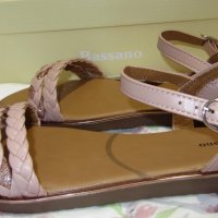 Нови сандали Bassano Giulia 41 номер, снимка 5 - Сандали - 43347934