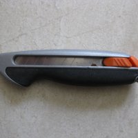 Триони и макетен нож, снимка 3 - Други инструменти - 28272176
