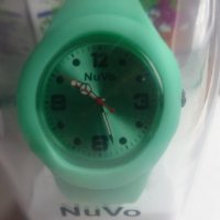 Часовник NuVo Unisex , снимка 1 - Други - 26830638