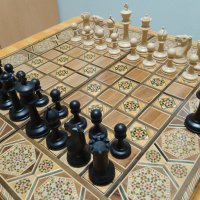 Стара арабска шах/табла, снимка 2 - Шах и табла - 44037311