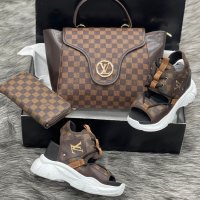 Дамска чанта портфейл и сандали Louis Vuitton код 112, снимка 1 - Сандали - 33606575