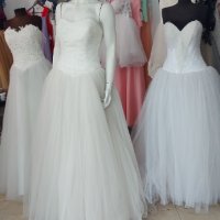 сватбена рокля с много обем и много перли, снимка 6 - Сватбени рокли - 32667410