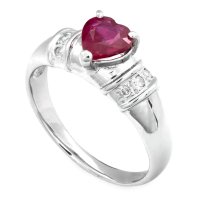 Платинен пръстен с Рубин с форма на сърце и 6 диаманта., снимка 2 - Пръстени - 43361009