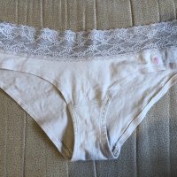 Дамски бикини с дантела Victoria’s secret, бразилиани Triumph, снимка 5 - Бельо - 32241533