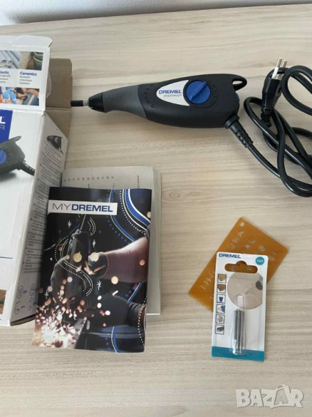 Гравьор Dremel електрически 35 W, гравиране +НОВ КОМПЛЕКТ НАКРАЙНИЦИ, снимка 1