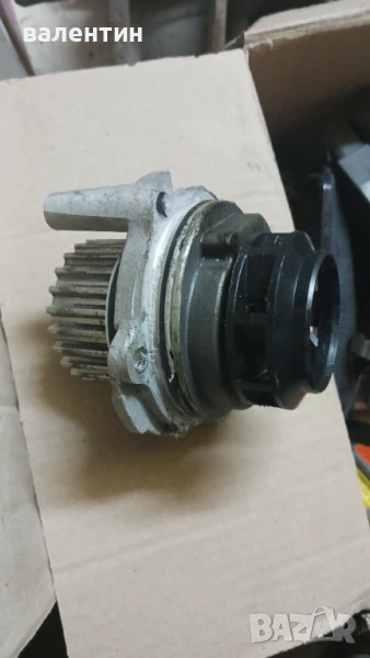 водна помпа голф 4, снимка 1