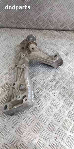 Конзола носач VW Golf 5 2006г.(преден ляв)	, снимка 1