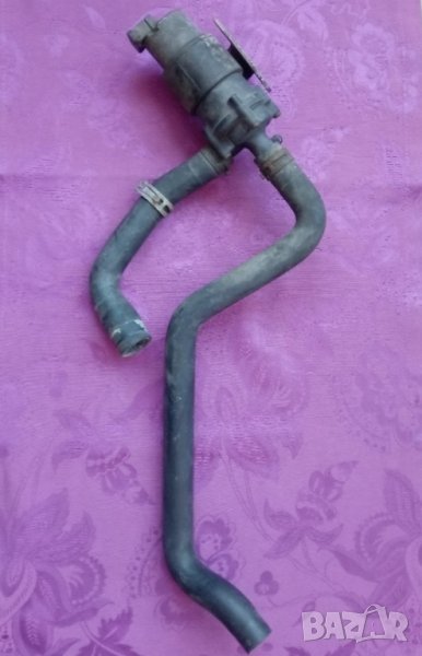 помпа за охладителна течност- Mercedes, снимка 1