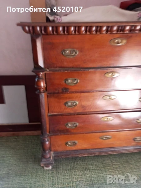 Ретроскрин с 5 чекмеджета с размери 1.05 на 0,5м. на 0.98 м..с много  оргинални орнаменти.  , снимка 1