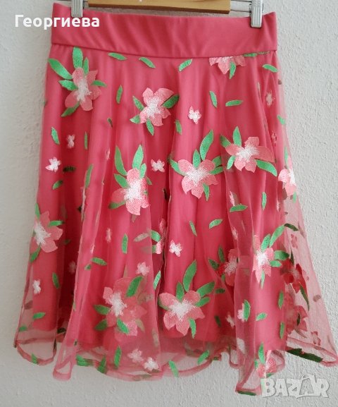 Красива пола с бродерия, снимка 1