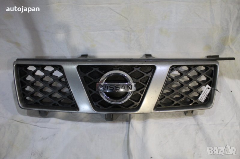Предна решетка с емблема Нисан х-трейл 2.2дци 136кс фейслифт 05г Nissan x-trail 2.2dci 136hp facelif, снимка 1