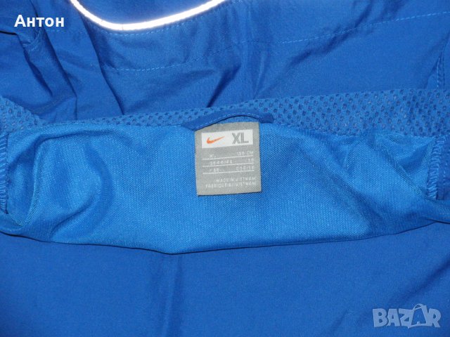 NIKE тънка ветровка за туризъм XL, снимка 5 - Спортни дрехи, екипи - 37957787