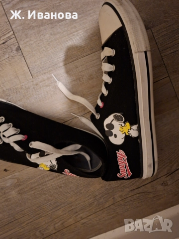 Продавам черни гуменки номер 42, снимка 3 - Кецове - 52924441