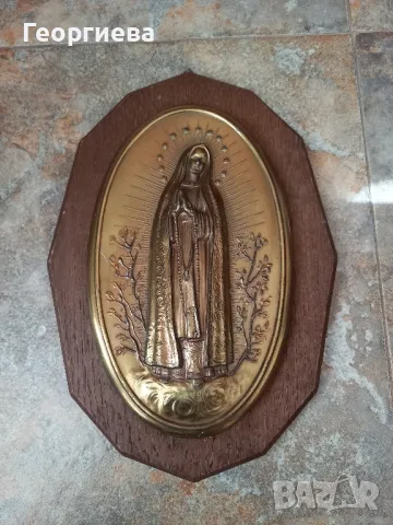Дървено пано с Богородица 