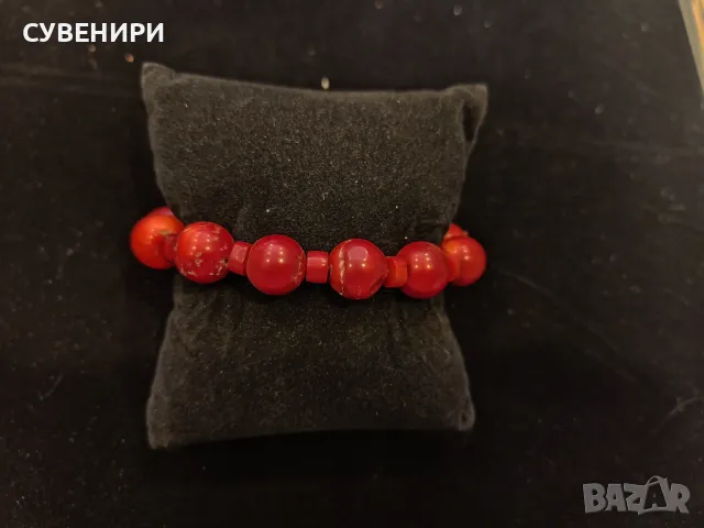 Гривна от червен корал , снимка 1