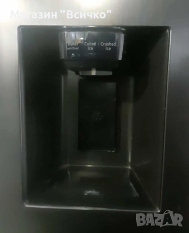 Свободностоящ хладилник с фризер Samsung RS68A8821B1, 634 литра , снимка 2 - Хладилници - 51679693