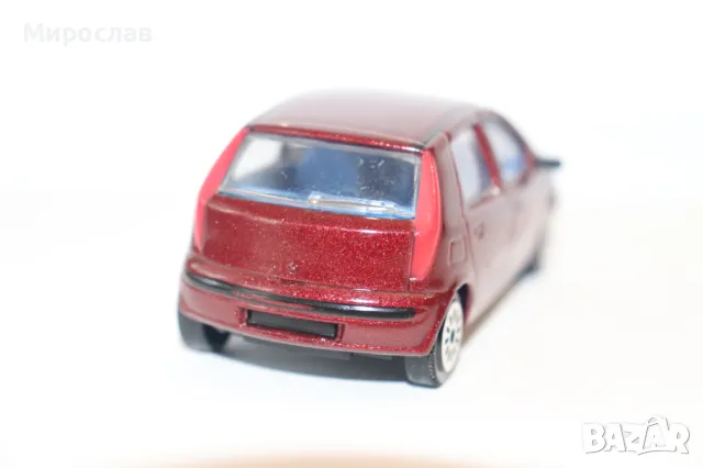 MAJORETTE 1/43 FIAT PUNTO МОДЕЛ КОЛИЧКА, снимка 4 - Колекции - 49169773