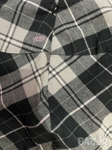 Дамска карирана пола , снимка 4 - Поли - 43899837