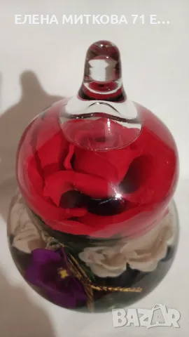 Прекрасен жив букет от цветя в стъкленица и течност, снимка 5 - Декорация за дома - 49521520