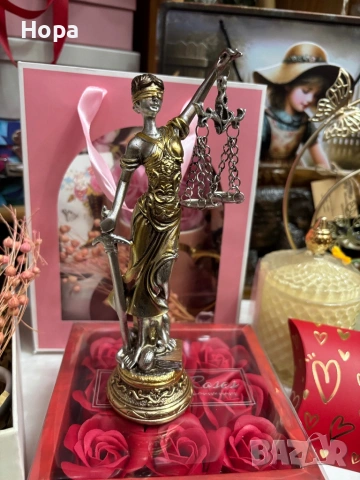 Статуетка Темида - Богинята на правосъдието , снимка 2 - Статуетки - 53398452