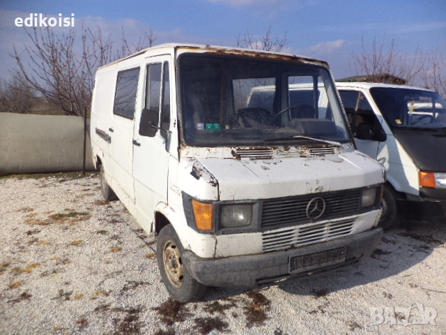 Мерцедес 207 на части