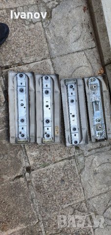 Платка  фасунги за стоп ляв десен платки за крушки стопове двоен стоп bmw e30 капак за стоп бмв е30 