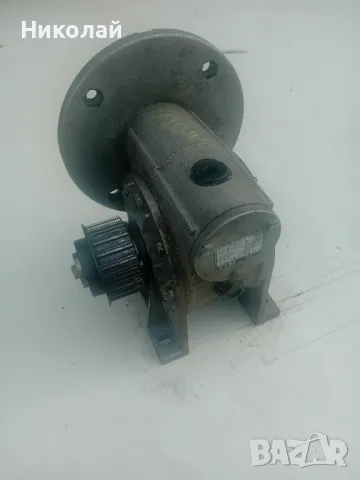 редуктор червячен, снимка 6 - Други машини и части - 48344788