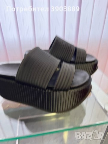 Prodavam, снимка 2 - Чехли - 43535655