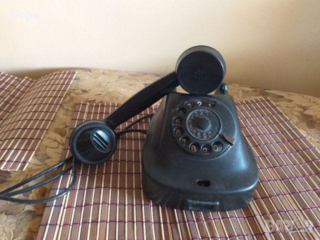 Стар телефон 1, снимка 3 - Стационарни телефони и факсове - 28043173